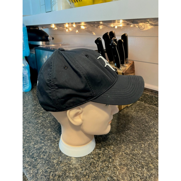 UNIQLO Roger Federer RF Hat Cap Limited Ed 2020 Tennis Black White - Picture 5 of 12